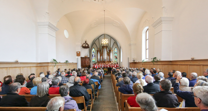 Jodlermesse in der Kirche in Seewis
