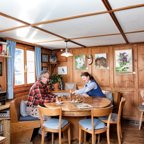 Urgemütliche Stube im Gasthaus Hochwang in Furna.