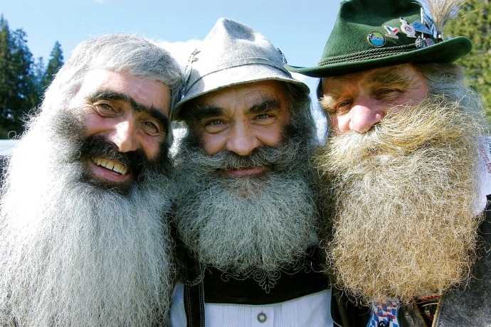 Teilnehmer des Internationalen Alpenbarttreffens