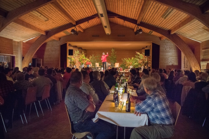 Mal Theater, mal Comedy, immer Musik und feines Essen. 