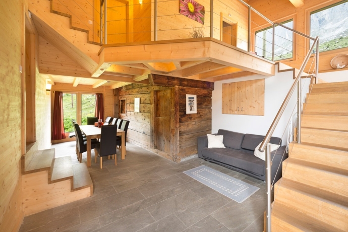 Berghaus Sulfzluh St. Antönien (© Thomas Hablützel)  Moderne trifft auf Geschichte: Berghaus Sulfzluh St. Antönien