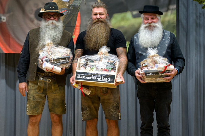 Alp Spektakel 2024 - Alpenbartreffen ©Johannes Baertsch Alp Spektakel 2024 - Alpenbartreffen ©Johannes Baertsch