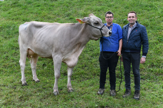 Alp Spektakel 2024 - Miss Rinderspektakel ©Johannes Baertsch Alp Spektakel 2024 - Miss Rinderspektakel ©Johannes Baertsch