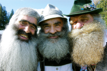 Teilnehmer des Internationalen Alpenbarttreffens